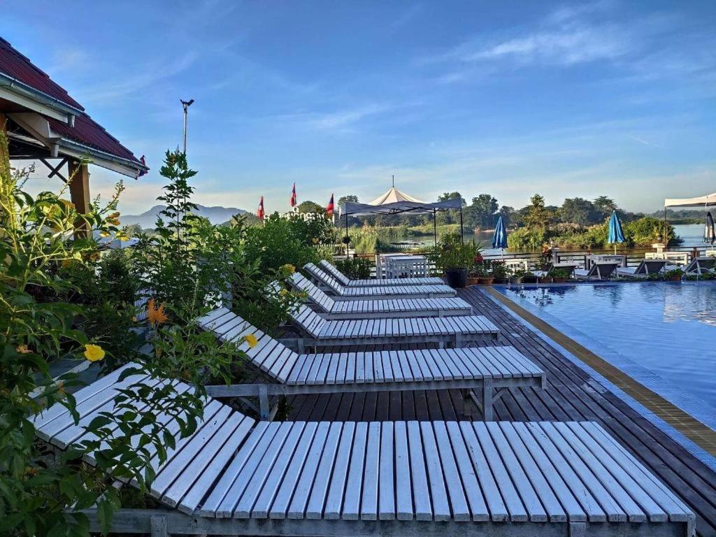Golden Hotel Dondet Muang Khong Экстерьер фото