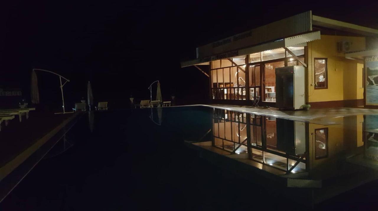 Golden Hotel Dondet Muang Khong Экстерьер фото