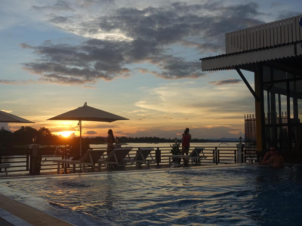 Golden Hotel Dondet Muang Khong Экстерьер фото